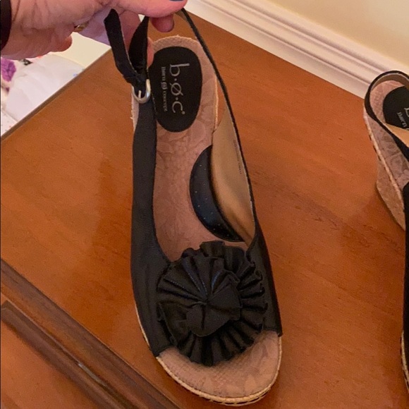 B.O.C Born Concepts black peep toe wedges Sz 11 - Picture 3 of 7